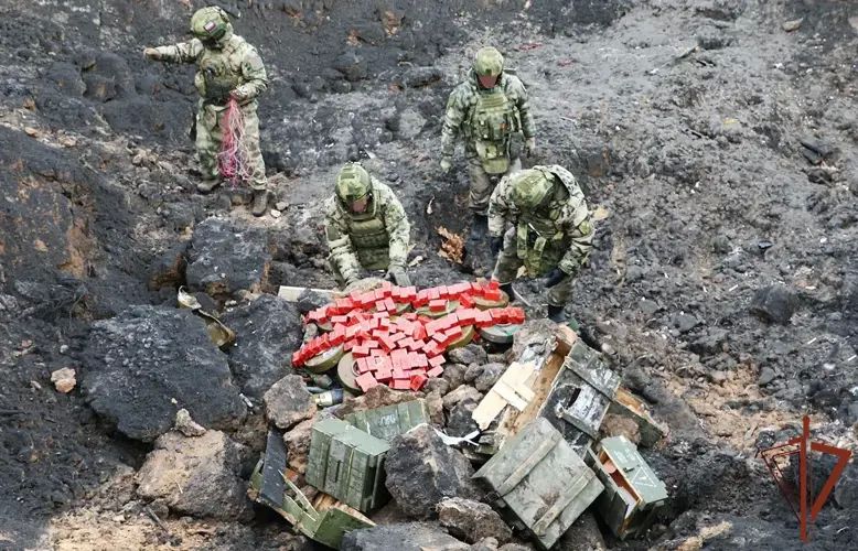 Росгвардейцы уничтожили боеприпасы, изъятые из схронов ВСУ