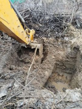 Два порыва на магистралях холодного водоснабжения в Енакиево устранила бригада из Ленобласти