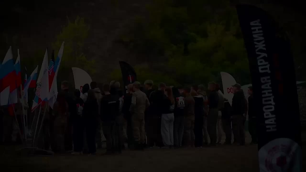 Денис Шимановский: С Днем рождения, парни. Характер, сила, твердость, мужество — это лишь малая часть того, что можно сказать о наших дружинниках