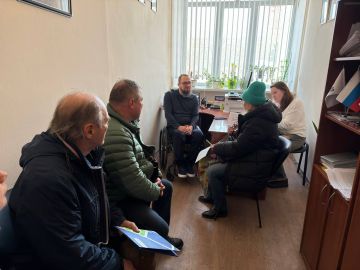 Сегодня 2 марта провел прием граждан член Комитета Народного Совета по труду, занятости, социальной политике и делам ветеранов, депутат Народного Совета ДНР Ярослав Лисобей