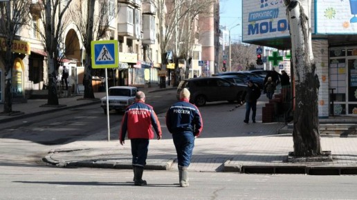 "Мечтаем скептически". Как сегодня живется в Донецке