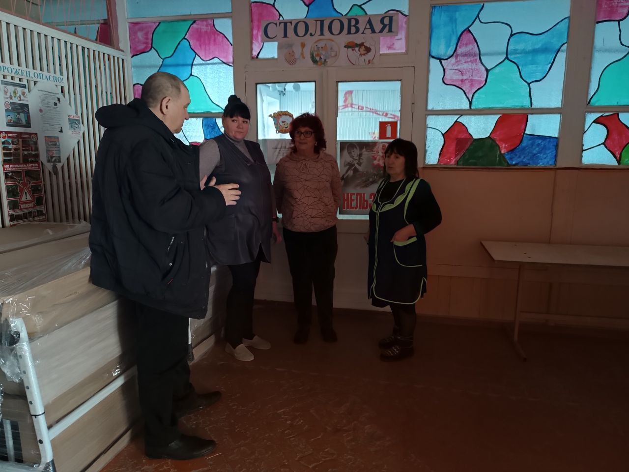 Заведующий Солнцевским территориальным сектором Сергей Сеферов провел встречу с трудовым коллективом Солнцевской школы