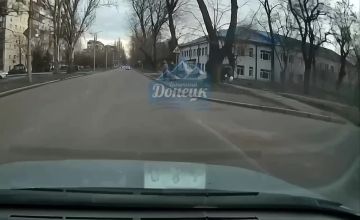 Подросток выбежал на дорогу под машину в Макеевке