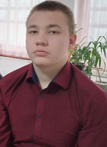 Полиция пролетарского района Донецка ищет 18-летнего Вадима Андреевича Шапаренко, пропавшего 1 марта