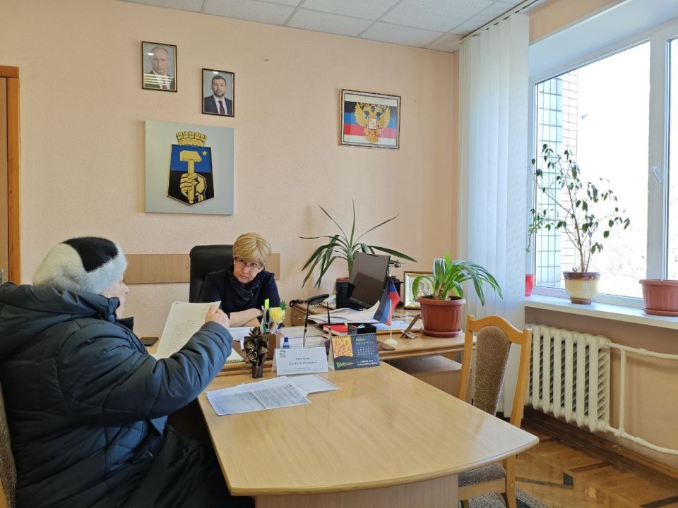 ����� ���������: �������, 2 �����, ������� ������ ����� �������