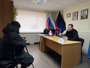 В общественной приёмной прошёл приём депутата городского совета