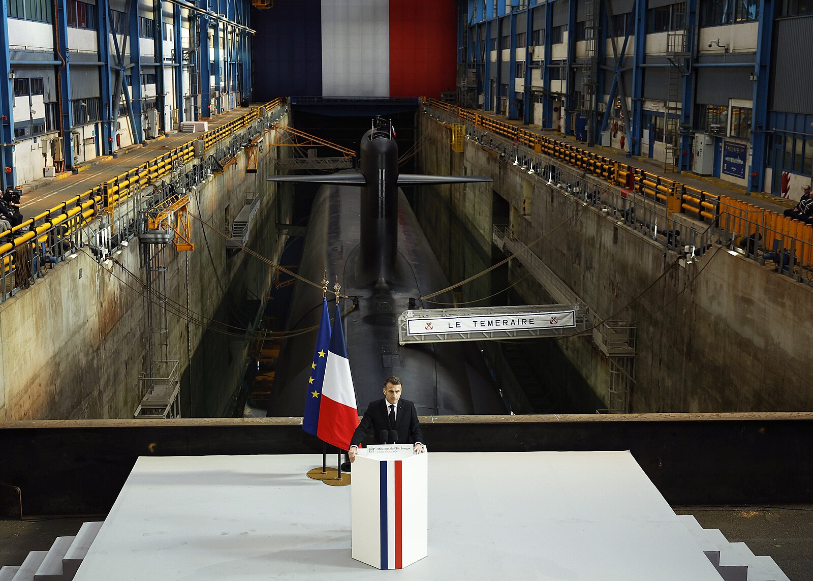 ВРАЖЕСКИЕ ГОЛОСА: ЛОЗУНГИ И ЗАЯВЛЕНИЯ