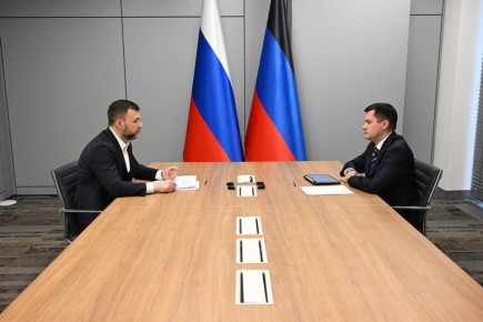 Мы нацелены на создание самодостаточной экономики: Денис Пушилин поставил задачи перед Дмитрием Красновым