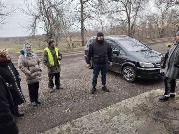 Начальник Коммунаровского территориального отдела Владимир Кистенюк провёл сход в селе Белая Каменка