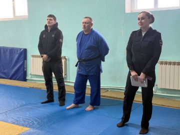 В Мангуше прошла важная встреча, посвященная профилактике терроризма и экстремизма