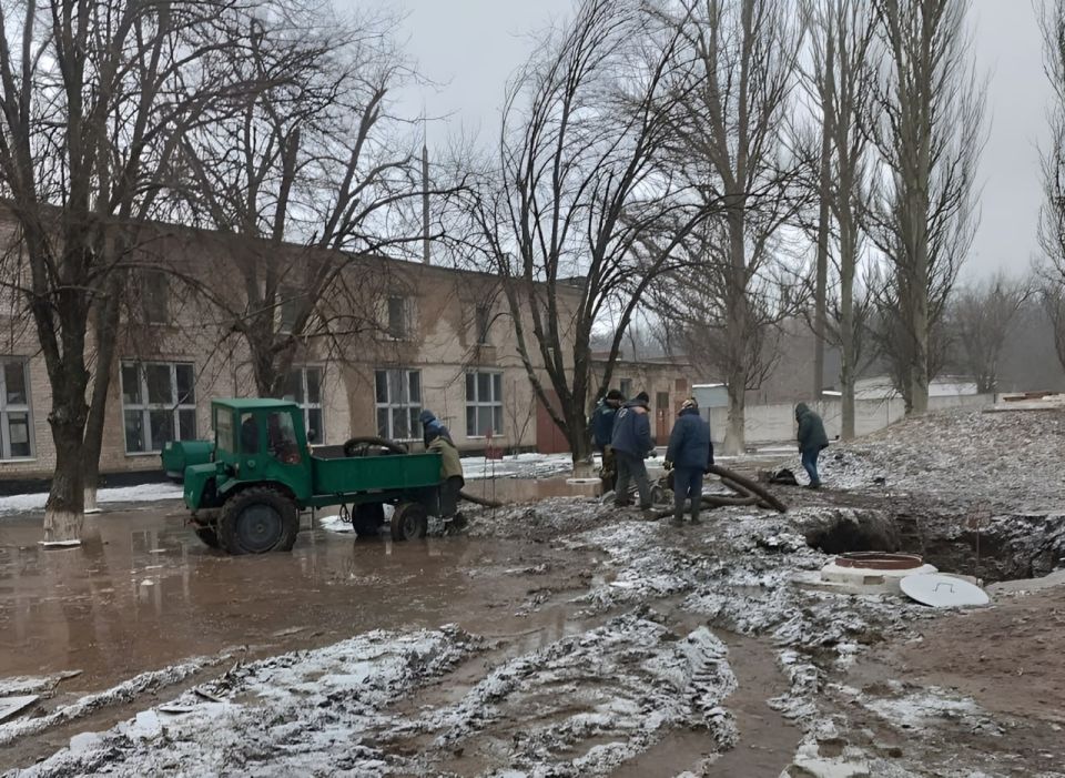 Совместные усилия по восстановлению коммунальной инфраструктуры: специалисты «Вода Донбасса» и шеф-региона устранили свыше 170 аварийных ситуаций в Волновахе