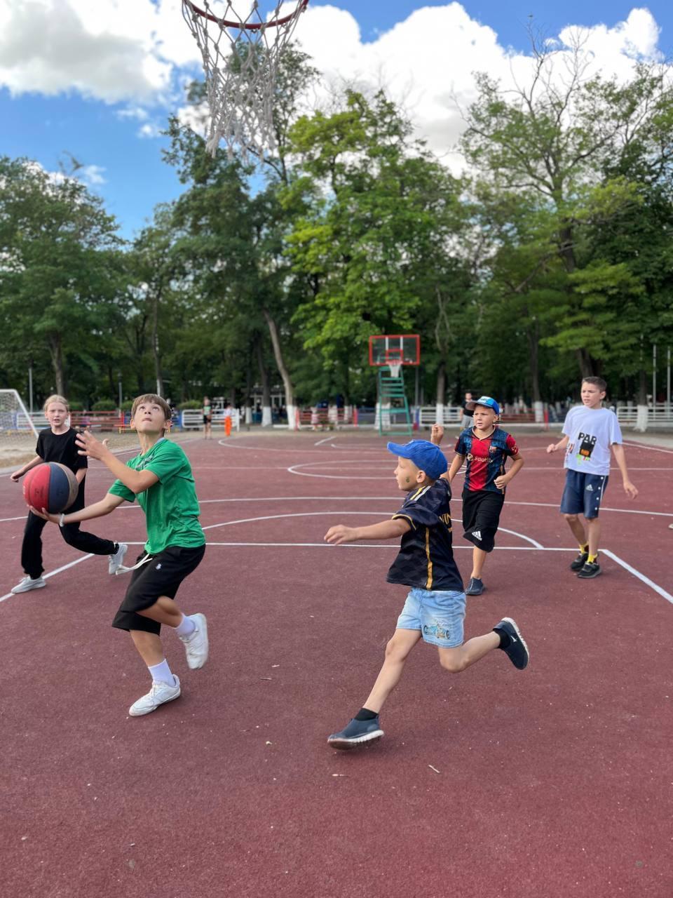 В 2026 году благодаря Амурской области 500 амвросиевских детей смогут отдохнуть летом на море