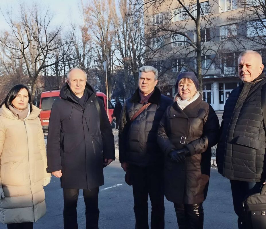 Медпомощь нового уровня: Комсомольское принимает "Профессорский патруль"