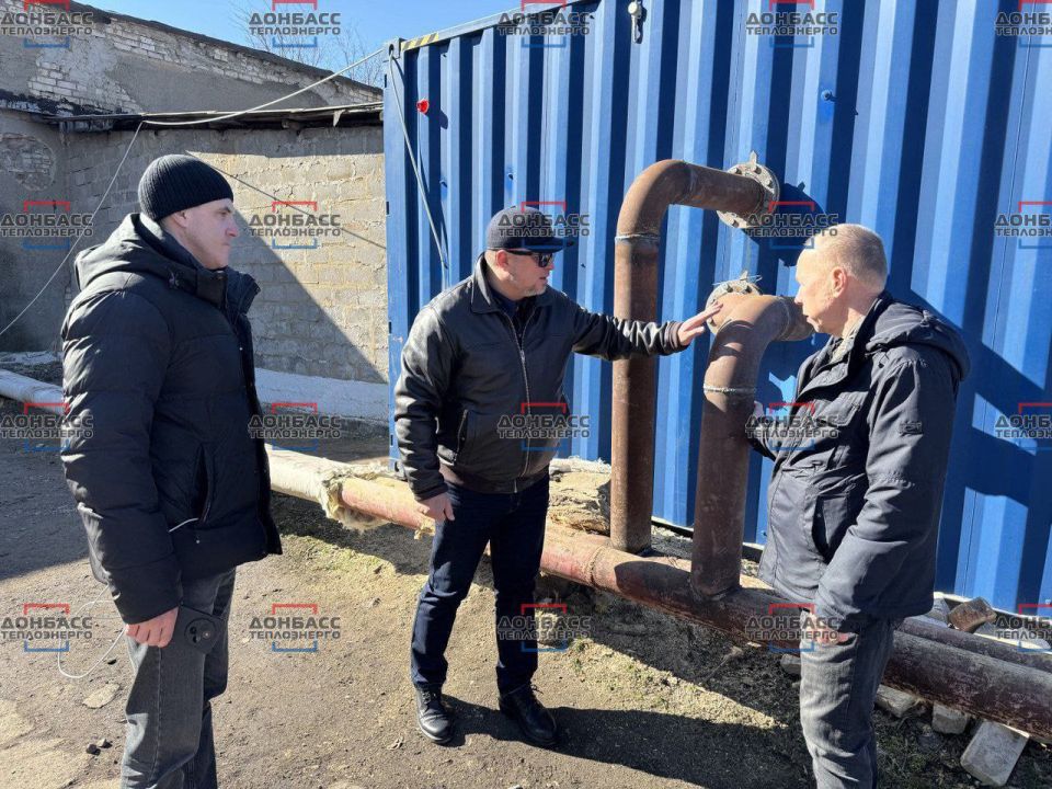 СЕРГЕЙ ПОЛХОВ: БОЛЬШАЯ ЧАСТЬ ПОТРЕБИТЕЛЕЙ КИРОВСКОГО НА СЕГОДНЯШНИЙ ДЕНЬ С ТЕПЛОМ, РАБОТЫ ПО ВОССТАНОВЛЕНИЮ ТЕПЛОСНАБЖЕНИЯ ПРОДОЛЖАЕМ КРУГЛОСУТОЧНО