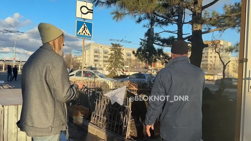 «Блокнот Донецк» отреагировал на жалобу жителей и выехал в сторону ЖД, чтобы узнать про незаконные постройки