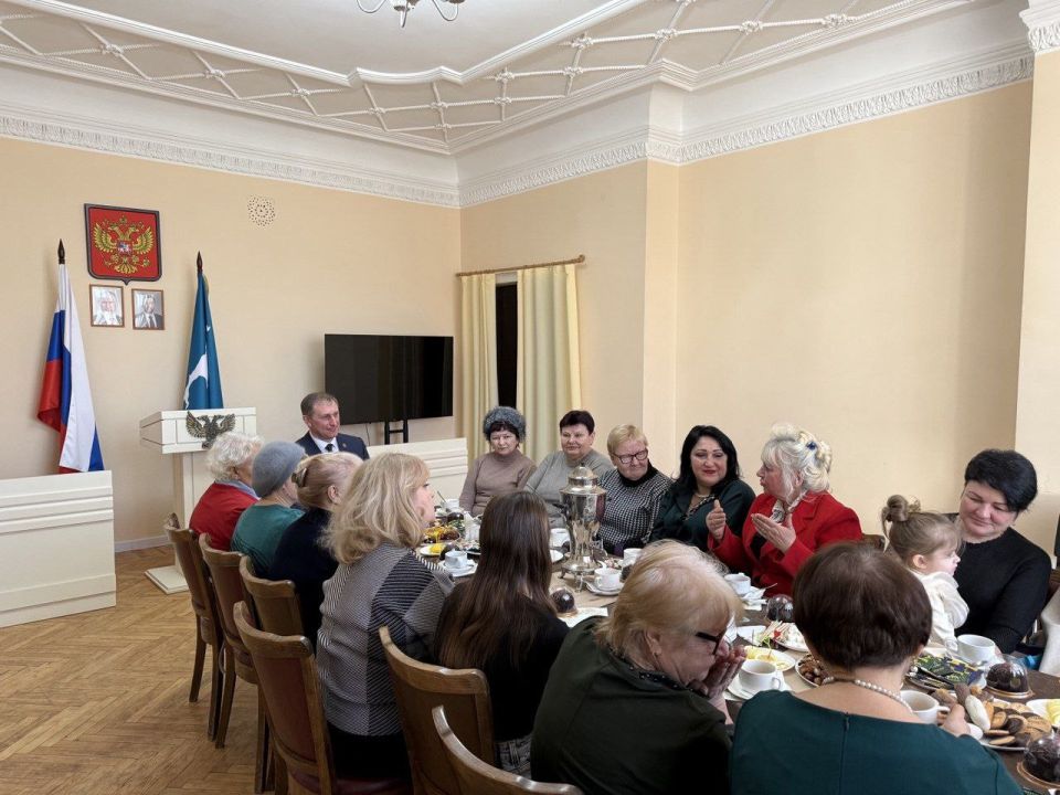 ��������� �����: ������� � ������ � �������� ��������������