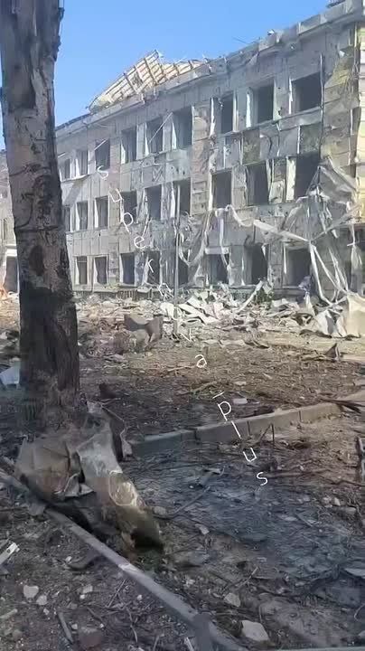 Дмитрий Рогозин: Террористы ВСУ нанесли удар по Городской детской больнице в Донецке