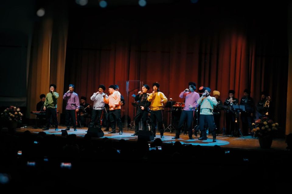 Денис Григорюк: Донецкая филармония вчера дала невероятный концерт по случаю Всемирного женского дня