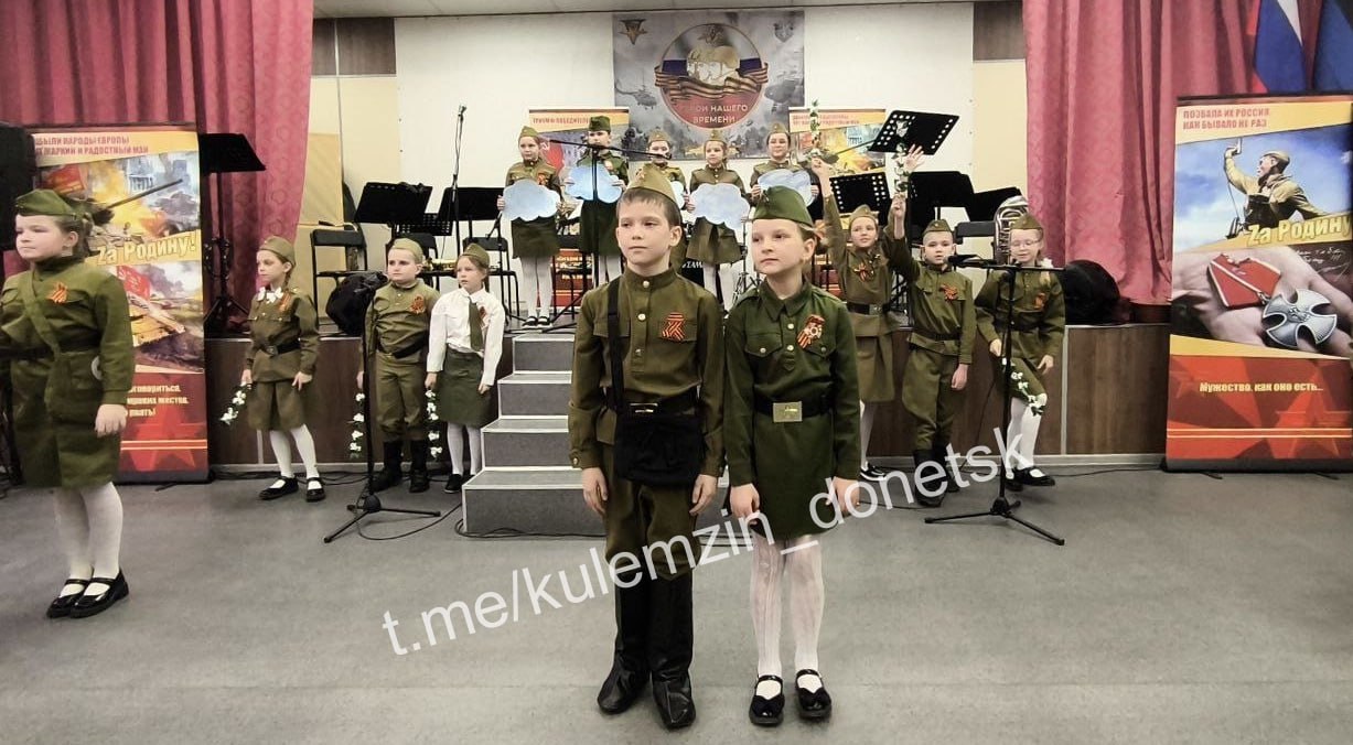 Тёплые дружеские отношения связывают школу № 115 имени кавалеров ордена Мужества Ивана Коковина и Майкла Глосса с бойцами 331-го полка ВДВ