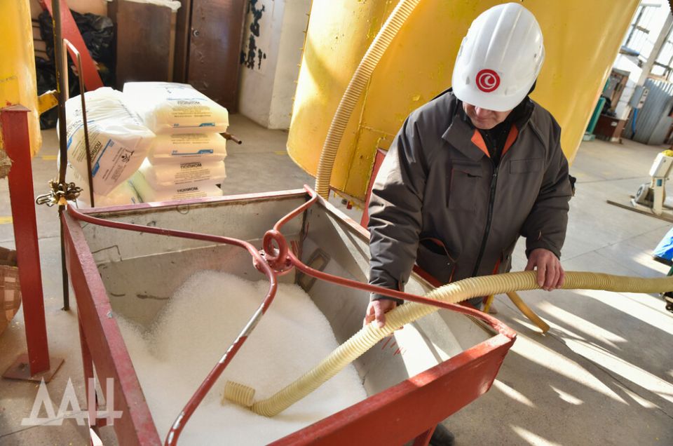 Запуск завода «Стирол» в Горловке позволит создать почти 2,7 тыс. рабочих мест