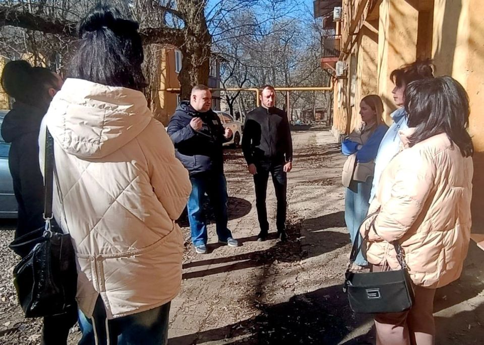 ���� ������: � ������������ ������ ���������� ������� � �������� ���� �15 �� ��������� ���������