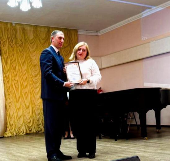 В Шахтерском округе отметили труд работников бытового обслуживания населения и жилищно-коммунального хозяйства