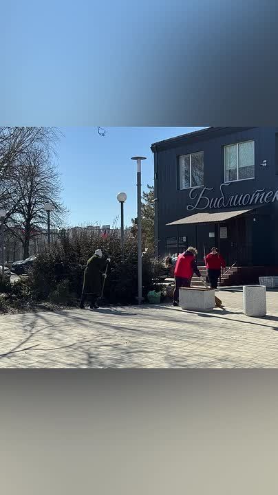 В Мангуше прошел субботник