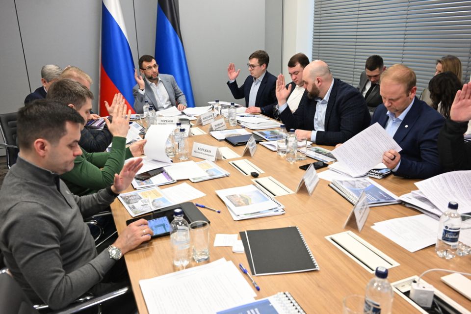 Денис Пушилин провел очередное заседание Инвестиционного комитета