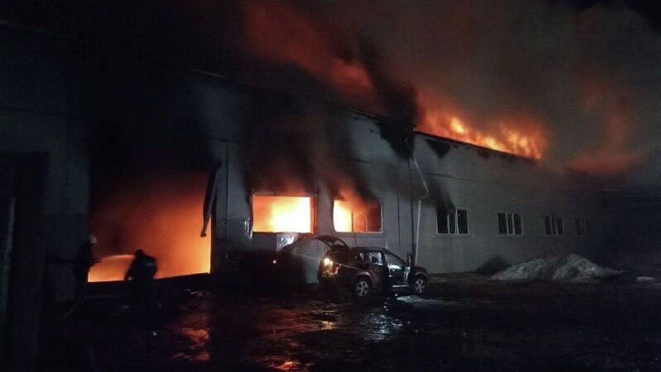 Дрон ВСУ атаковал автобус в Белгородской области, 10 медиков погибли в ДНР. Новости к этому часу