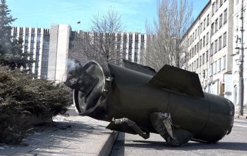 14 марта 2022 года по центру Донецка был нанесен ракетный удар "Точкой-У"