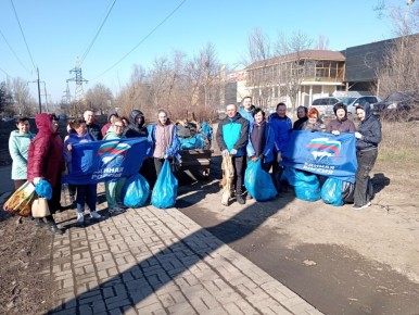 Михаил Меренков: Субботник в Буденновском районе!