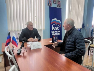 Евгений Поплавский: Провел прием граждан в общественной приемной Единой России