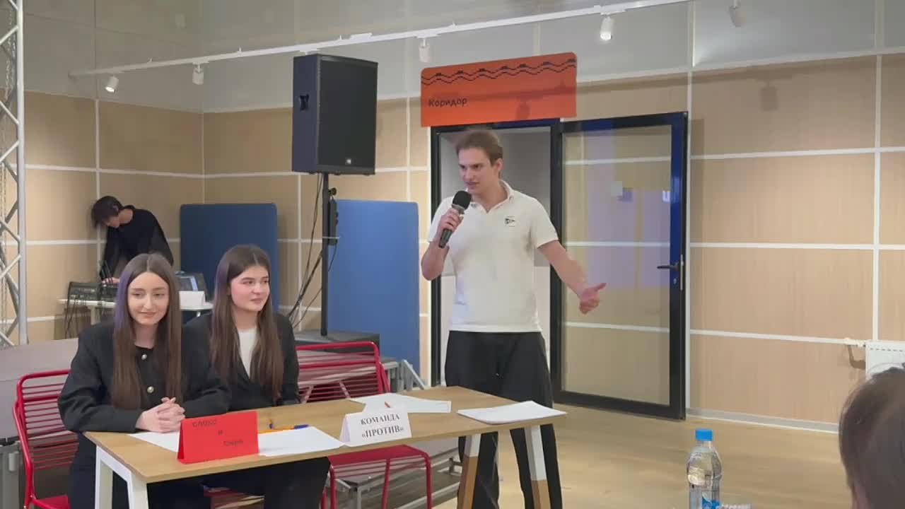 Константин Зинченко: Тебя должен услышать каждый!" – в Волновахе прошла "Лига Ораторов"