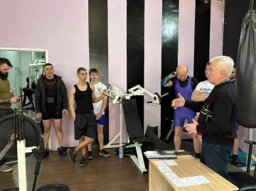 Сегодня в СК «Спарта» состоялось Первенство города Харцызска по классическому жиму лёжа