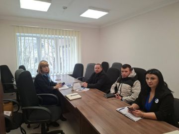 Специалисты центра занятости Волновахи рассказали о мерах поддержки для участников специальной военной операции и членов их семей в сфере занятости населения