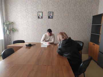 Сегодня, 16 марта 2026 года, Глава муниципального образования городской округ Торез Артем Чесноков провел прием населения по личным вопросам