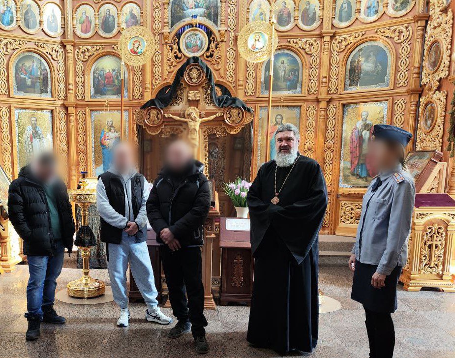 Подучетные филиала УИИ по Куйбышевскому району г. Донецка посетили Свято-Владимирский храм