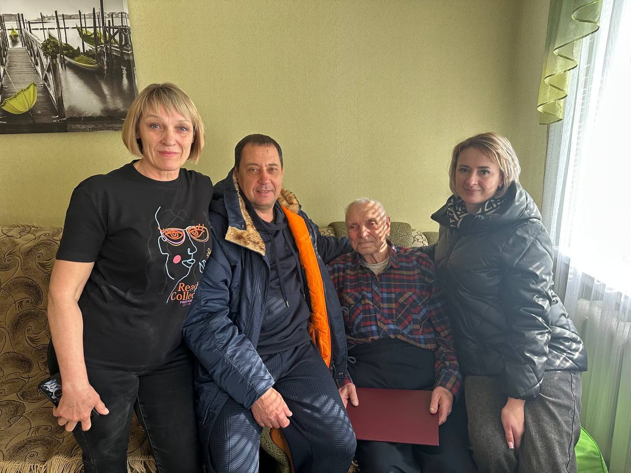 Константин Зинченко: Поздравление с 90-летием Николая Ивановича Манько, жителя села Николаевка