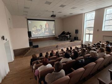 16 �����, � ��� ���������� ���������, � ������ ���������� ������� "�������� ����� ������" ������ ������ ���������� �� ���� ��. ����������� �������, ������ � ����...�