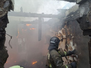 МЧС за сутки ликвидировано 26 пожаров, 16 из которых - ландшафтные