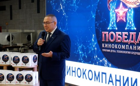 «Волшебный будильник Деда Мороза»: победа донецкого «нейрофильма» на международном фестивале в Китае