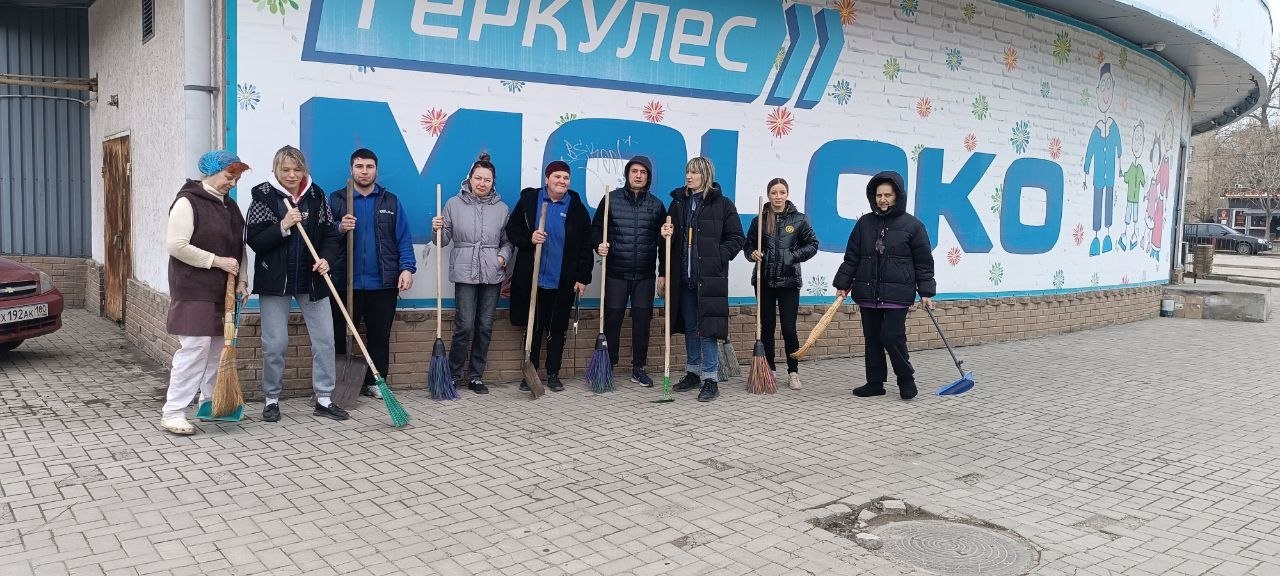 К субботнику присоединились предприятия и учреждения Кировского внутригородского района города Донецк!