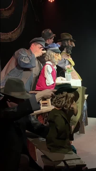 Михаил Желтяков: Дорогие кукольники, с праздником!