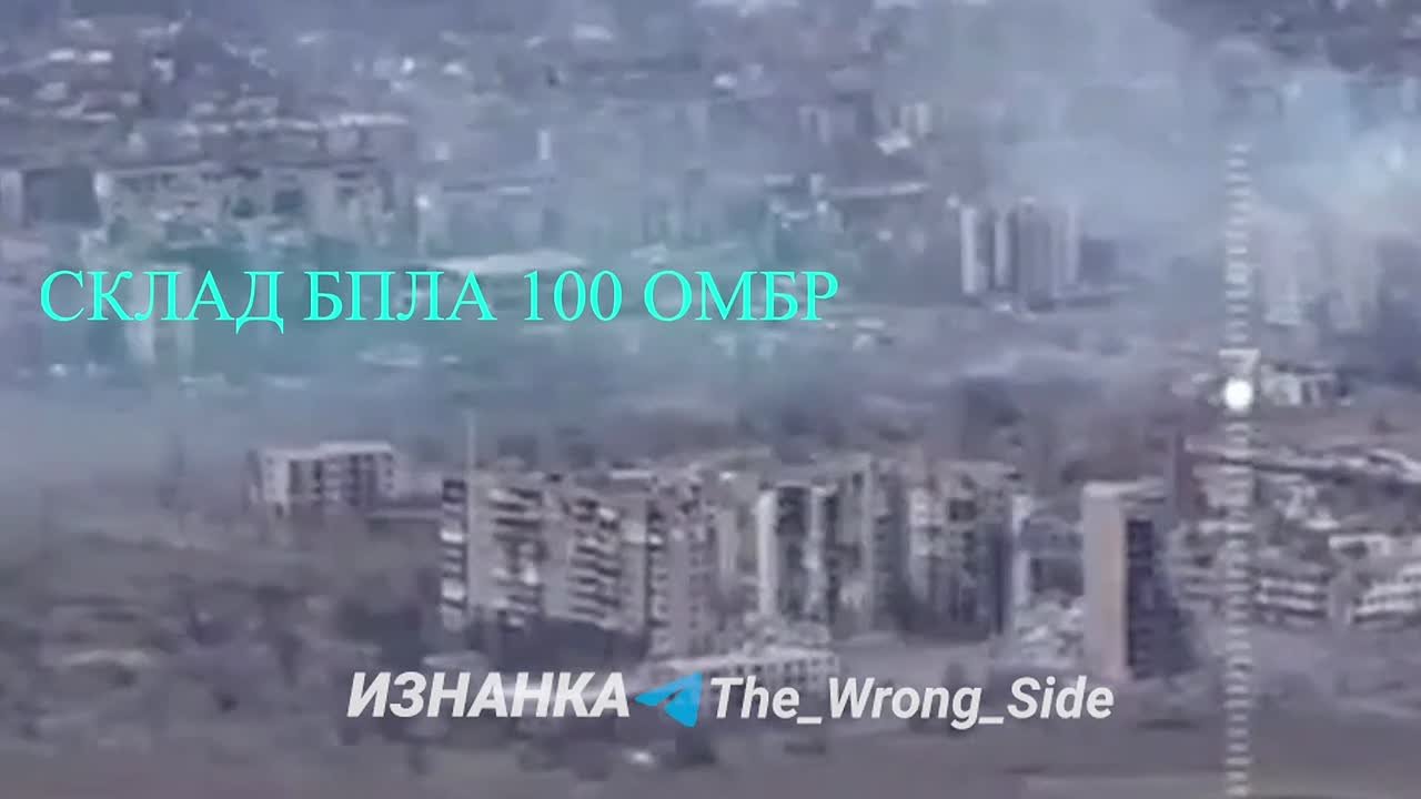 Авиаудары ВКС бомбами ФАБ-500 М62 с УМПК по всушникам в н.п. Великая Писаревка Сумской области, и ФАБ-3000 с УМПК по складу дронов в Константиновке, ДНР