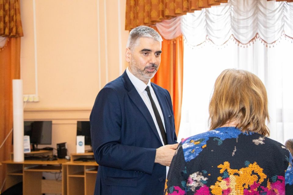 ����-������ ������ ������� � ����������� ������� ���������� ����� ������