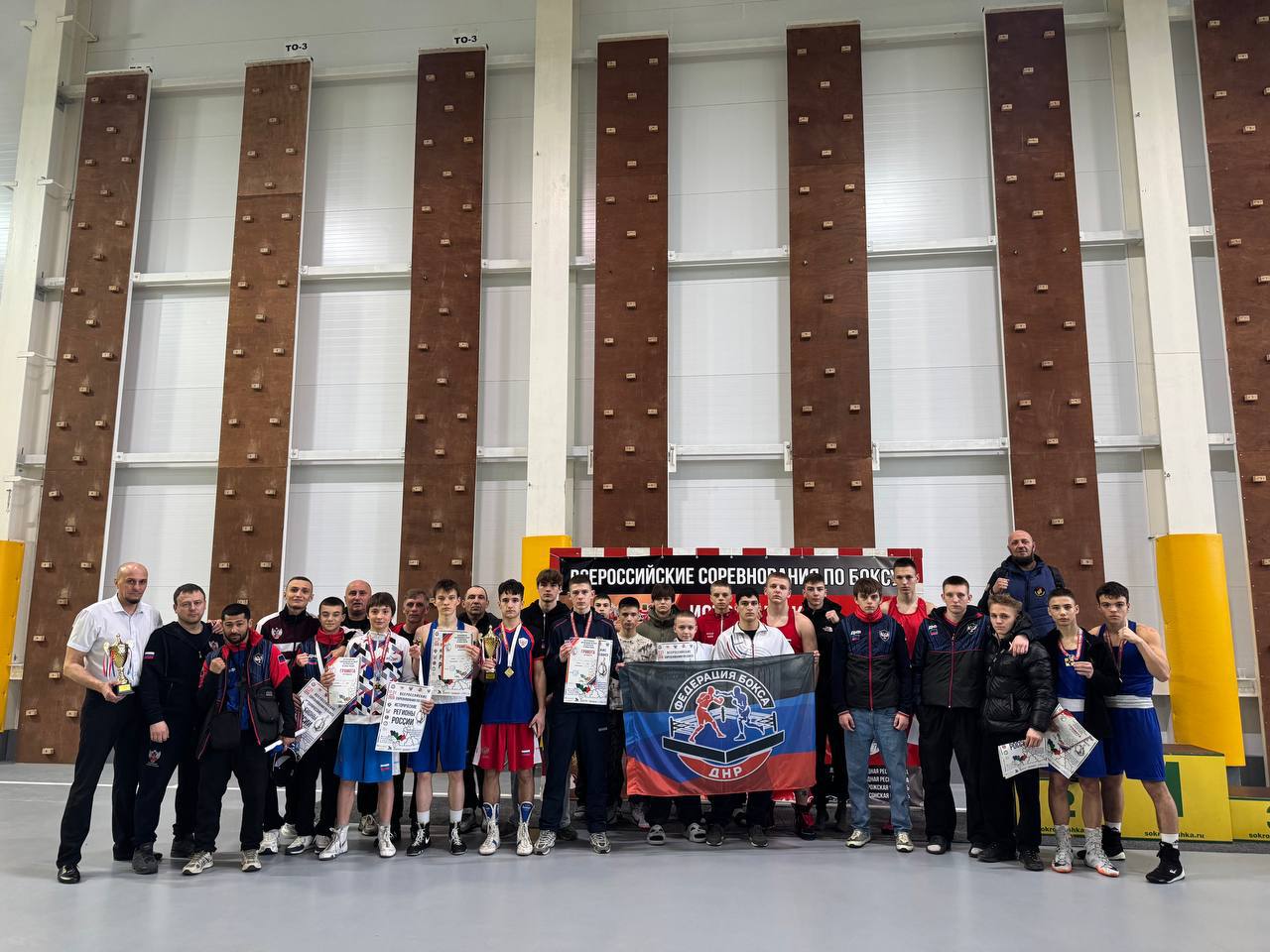 С 17 по 21 марта 2026 года на территории Ростовской области, Неклиновского района, поселка Золотая Коса, на базе СОК «Ромашка» прошли Всероссийские соревнования по боксу «Исторические регионы России», включившие участие всех...