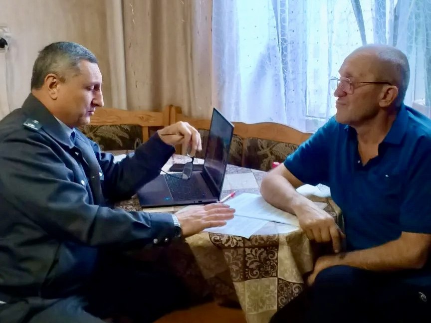 25 марта сотрудник отдела государственного земельного надзора и контроля в области обращения пестицидов и агрохимикатов по ДНР Управления Россельхознадзора по ДНР и ЛНР провел профилактический визит по инициативе...