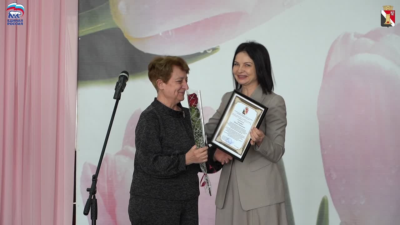 Единая Россия поздравляет работников культуры