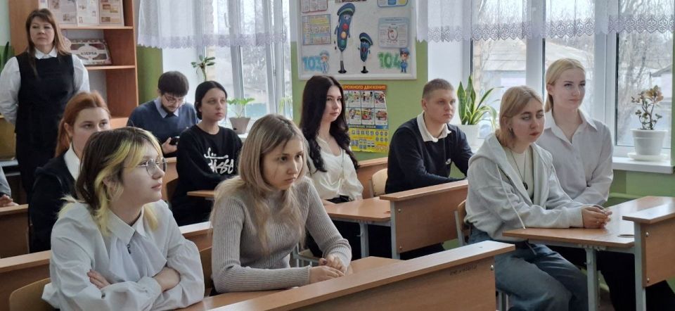 ����� �����: ��������.������ � �������������� ������