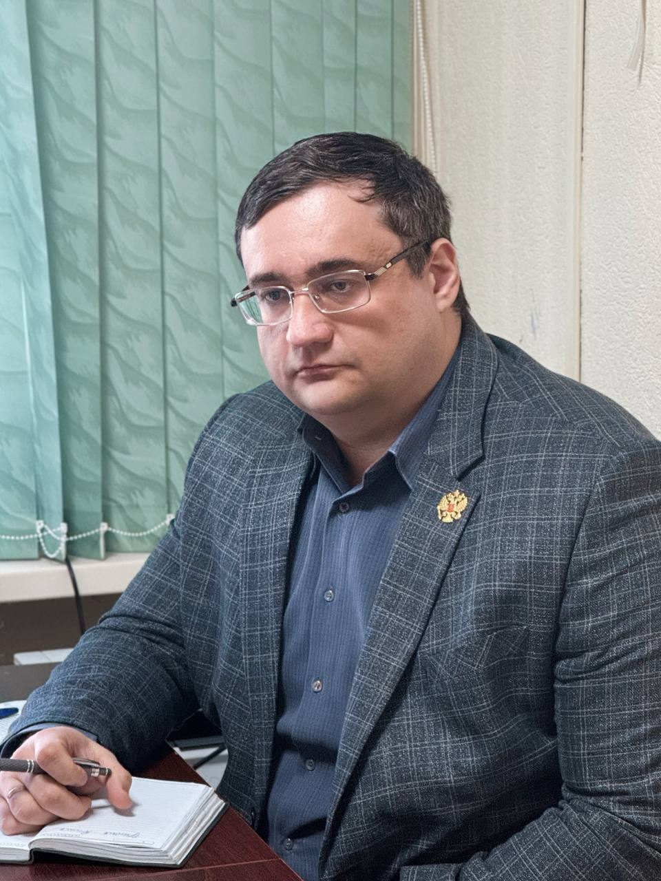 Член политсовета, координатор партийного проекта «Мир возможностей», первый заместитель главы администрации округа Владимир Топузов провел очередной плановый прием жителей